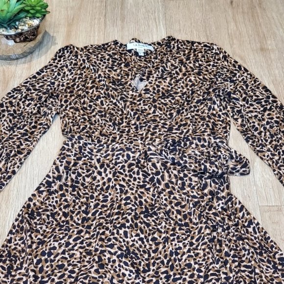 LK Bennett Daisy Wrap Dress Midi Leopard Neutral Preppy Fit Flare Classic Work 6 - Picture 7 of 7